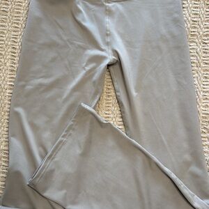 Gray Yoga Pants woman’s small flare